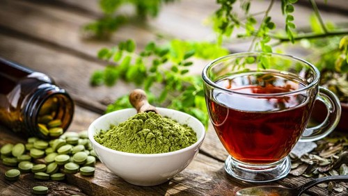 5 Khasiat Teh Daun Kelor, Sehatkan Jantung hingga Bikin Tidur Nyenyak