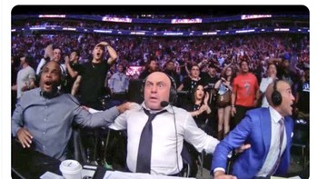 Tambahan waktu 9 menit dalam laga semalam membuat Amerika deg-degan. Foto: Twitter