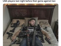 Meme Kocak Amerika vs Iran, Penonton Bawa Rudal