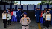 Jenazah dibawa menggunakan pesawat P-4501 milik Polri. 