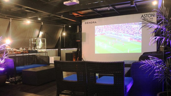 Nobar di Aston Sentul