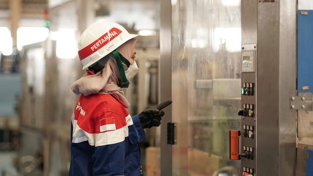 Operator filling PUJ PT Pertamina Lubricants