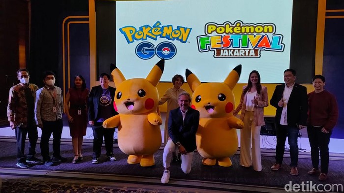 Kabar gembira untuk gamer Pokemon GO di Tanah Air. Niantic resmi mengumumkan bahwa game Augmented Reality mereka ini, hadir dalam bahasa Indonesia.