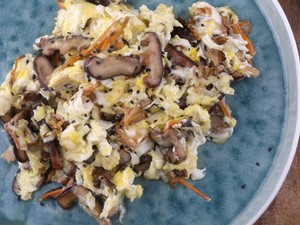 Resep Orak-arik Telur dan Jamur yang Lembut Gurih Kaya Nutrisi