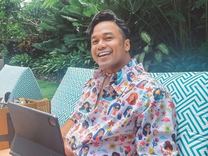 Sosok Wanita Sukses di Mata Tities Sapoetra