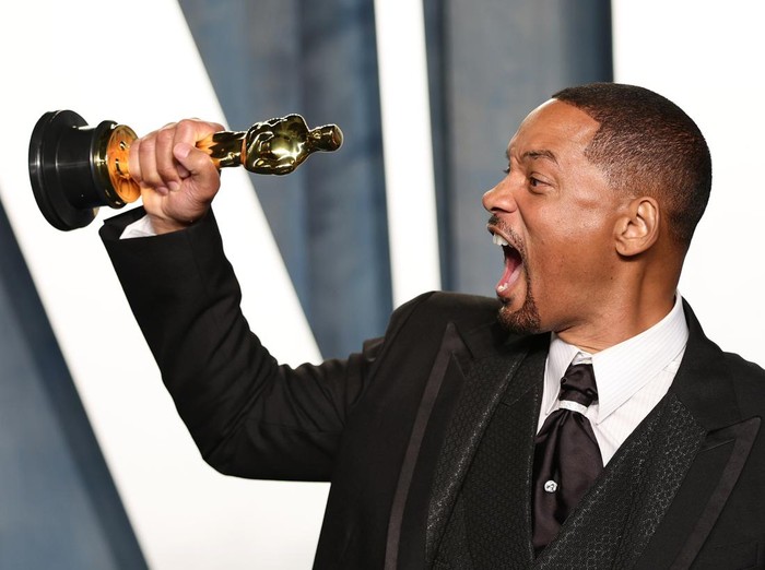 BEVERLY HILLS, CALIFORNIA - MARCH 27:   Will Smith attends the 2022 Vanity Fair Oscar Party hosted by Radhika Jones at Wallis Annenberg Center for the Performing Arts on March 27, 2022 in Beverly Hills, California. (Photo by Dimitrios Kambouris/WireImage,)