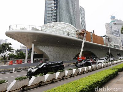 Wow! Ada Titanic Berlabuh di Pusat Ibu Kota