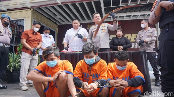 7 anggota gangster gukgukguk diamankan 7 anggota gangster gukgukguk diamankan