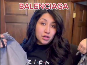 Gunting Tas Balenciaga Berharga Puluhan Juta, Aksi Wanita Ini Viral