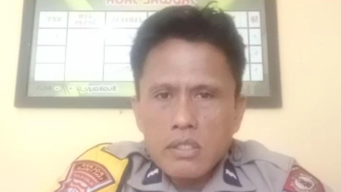 Anggota polisi di Tana Toraja, Aipda Aksan curhat di media sosial.