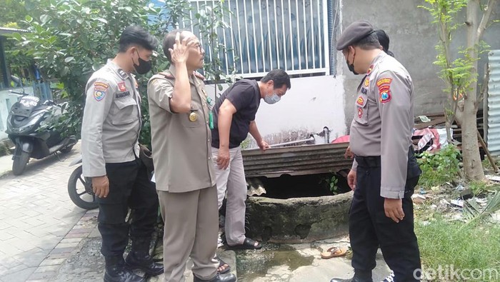 Balita Surabaya ditemukan tewas di dalam sumur Jalan Wonosari Lor 5B No 8, Semampir
