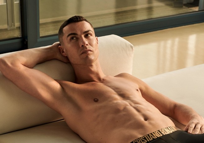 Menurut Cristiano Ronaldo dengan donor darah bisa membawa perubahan. “Setiap donor bisa bermanfaat untuk membantu tiga orang di keadaan darurat dan untuk perawatan jangka panjang,” ucapnya. Foto: dok. Instagram