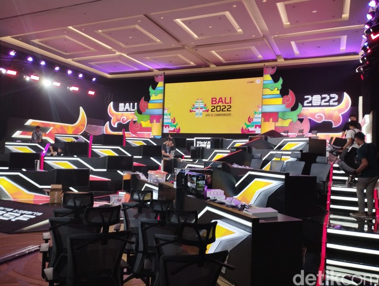Intip Persiapan IESF World Esports Championships di Bali Piala dunia esports bertajuk IESF World Esports Championships akan segera digelar pada tanggal 2-11 Desember mendatang. Yuk intip persiapannya berikut ini.