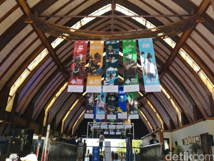 Intip Persiapan IESF World Esports Championships di Bali Piala dunia esports bertajuk IESF World Esports Championships akan segera digelar pada tanggal 2-11 Desember mendatang. Yuk intip persiapannya berikut ini.