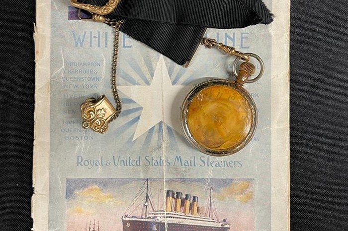 Jam saku peninggalan Kapal Titanic