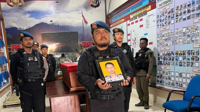 Jasad almarhum Bripda Gilang saat akan dibawa ke Lampung (Foto: Dok. Polda Lampung)