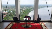 Dari ketinggian 73 meter itu nantinya kota dan sungai Siak terlihat jelas dari menara.