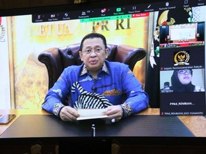 Peringati Hari Guru Nasional, Bamsoet Ingatkan Mulianya Tugas Guru
