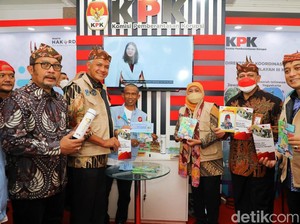 Khofifah Komitmen Berantas Korupsi Melalui Pengamanan Aset Daerah