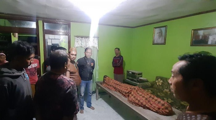 Korban saat di rumah duka