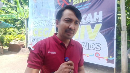 Komunitas Pendamping ODHA Jalak Bali, I Made Suarnayasa, Kamis (01/12/2022).