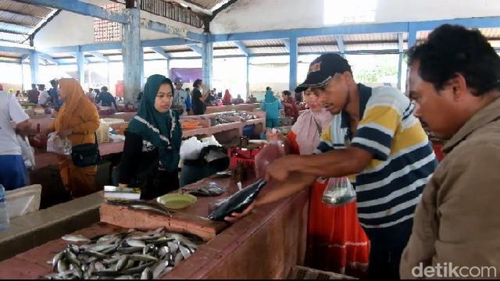 Pasar ikan Mayangan Probolinggo