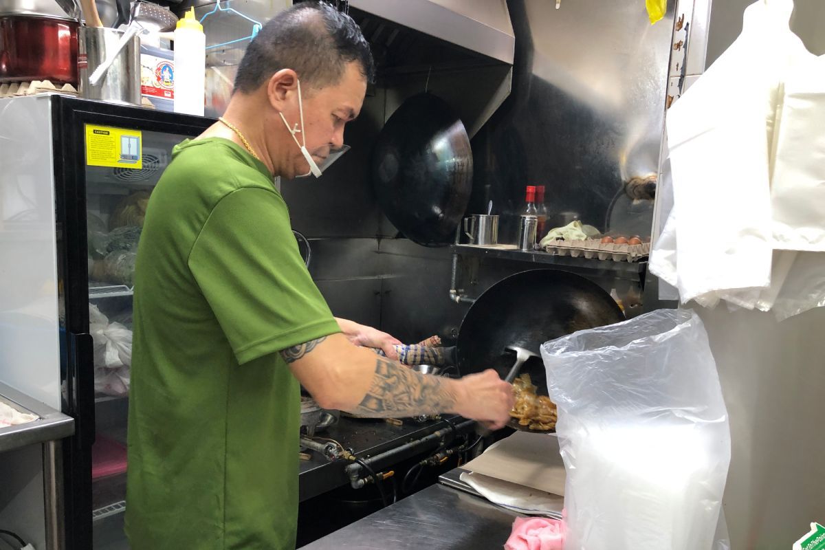 Pecandu narkoba tobat, kini jualan pad Thai.