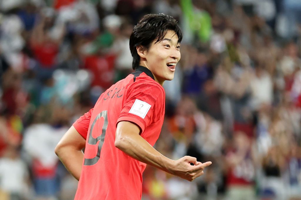 AL RAYYAN, QATAR - NOVEMBER 28:  Cho Gue-Sung of South Korea during the FIFA World Cup Qatar 2022 Group H match between Korea Republic and Ghana at Education City Stadium on November 28, 2022 in Al Rayyan, Qatar. (Photo by Jean Catuffe/Getty Images)