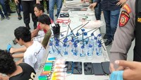 Barang bukti yang disita dari penggerebekan di Kampung Bahari. Polisi sudah berkali-kali menggerebek Kampung Bahari (dok Polres Jakut)