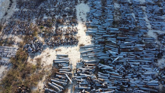 A view shows remains of MLRS and artillery shells, cruise and ballistic missiles used by Russian troops for military strikes of the city and collected by sappers in Kharkiv, Ukraine November 29, 2022. REUTERS/Vitalii Hnidyi