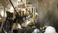 Menurut Dadan, pada underground blasting pihaknya juga dihadapkan pada proses charging emulsion yang memerlukan teknik khusus, dan mengatur spek produk emulsion underground agar sesuai dengan peruntukan lubang di heading seperti parameter holes, lifter holes, dan lain lain.