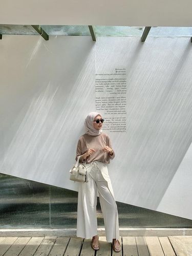 rekomendasi warna hijab khaki untuk dipadukan dengan baju milo.