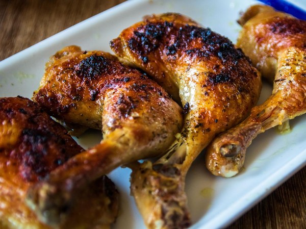 Ayam Panggang Rempah yang Lezat dengan Kulit Renyah dan Bumbu Meresap
