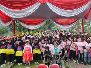 Relawan Srikandi Ganjar Ajak Warga Surabaya Peduli Lingkungan