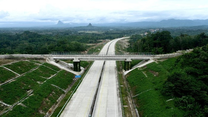 Sebelum Jajal, Cek Dulu Nih Tol Bengkulu-Taba yang Masih Gratis PT Hutama Karya (Persero) (Hutama Karya) selaku pengelola Jalan Tol Trans Sumatera (JTTS) dalam waktu dekat akan segera mengoperasikan tanpa tarif jalan tol Lubuk Linggau - Curup Bengkulu Seksi 3 Bengkulu β Taba Penanjung sepanjang 17,60 Km.