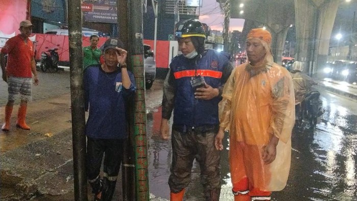 Sejumlah titik di Jakarta banjir malam ini
