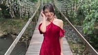 Saat menjadi tamu di acara Tonight Show Premiere, Shani JKT48 mengaku dikuntit oknum fans dari sempat datang ke rumah hingga menunggunya di depan teater. (Foto: dok Instagram)