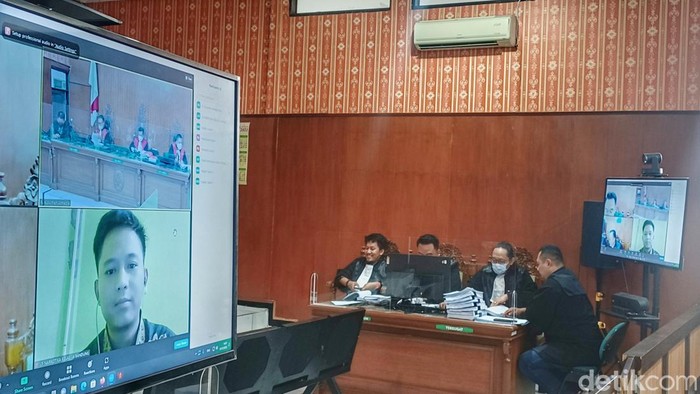 Sidang Doni Salmanan