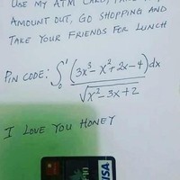 Sebenarnya ini niat apa enggak sih kasih ATM-nya. Kalau pin ATM-nya disuruh mikir keras gini dulu bisa-bisa jadi gagal deh belanjanya. Foto: Instagram.com/wkwkland_real