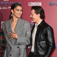 Pada November 2021 Tom Holland sempat mengungkapkan kepada GQ bahwa privasi sangat penting baginya dan Zendaya. Oleh karena itu pasangan tersebut tak mau terlalu terbuka dengan hubungan mereka. Foto: Getty Images