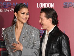 7 Potret Kemesraan Tom Holland dan Zendaya yang Disebut Sudah Tunangan