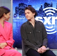 Kabar pertunangan pasangan yang dipertemukan lewat film ‘Spider-Man: Homecoming’ ini pertama kali disiarkan Us Weekly. Sumber juga menyebut bahwa hubungan mereka sudah serius dan permanen. Foto: Getty Images