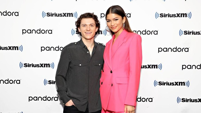NEW YORK, NEW YORK - DECEMBER 10: Tom Holland and Zendaya attend SiriusXMs Town Hall with the cast of Spider-Man: No Way Home on December 10, 2021 in New York City. (Photo by Cindy Ord/Getty Images for SiriusXM)