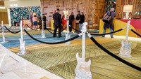Hotel Hard Rock Cafe ini berlokasi di Hollywood, California, AS. Rencananya, hotel ini akan dibuka pada musim panas 2019.