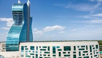 Hotel berbentuk gitar raksasa ini nantinya akan diberi nama Seminole Hard Rock Hotel & Casino. Dari segi ukuran, hotel ini berdiri menjulang setinggi 137 meter dan terdiri dari 36 lantai.