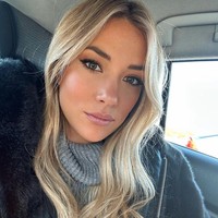 Alvaro Morata menikahi Alice Campello, mantan model yang kini menjadi pengusaha. Alice meluncurkan labelnya, Akala Studio. Tak hanya itu, wanita 27 tahun tersebut juga membangun brand makeup, Masqmai.Foto: Instagram