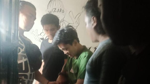 Wanita yang menganiaya anak kecil sadis di Bantaeng, Sulsel ditangkap.