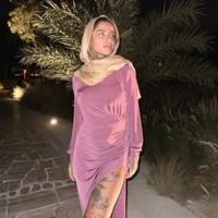 Prancis, Zoe Cristofoli, Pacar Theo HernandezZoe Cristofoli adalah selebgram dan model asal Italia. Zoe dan Hernandez diketahui sudah berkencan dua tahun belakangan. Penampilan cantiknya yang semakin mencolok karena penuh tato belakangan jadi sorotan.Foto: Instagram