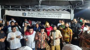 Akbar Tandjung hingga Riza Patria Hadiri Pemakaman Ferry Mursyidan