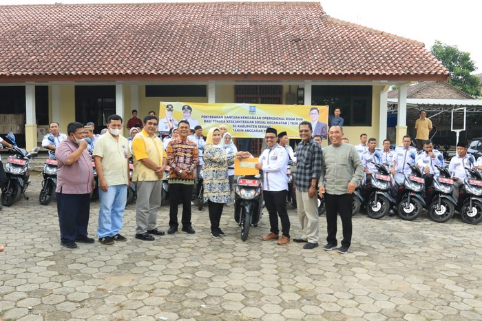 Bupati Serang Fasilitasi Motor Dinas 29 Tenaga Kerja Sosial Kecamatan